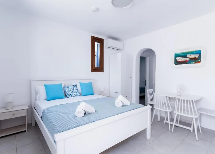 Olive Tree Semi-basement Mykonos Town