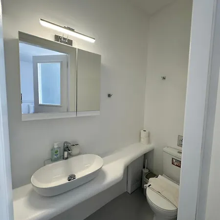 Olive Tree Semi-basement *